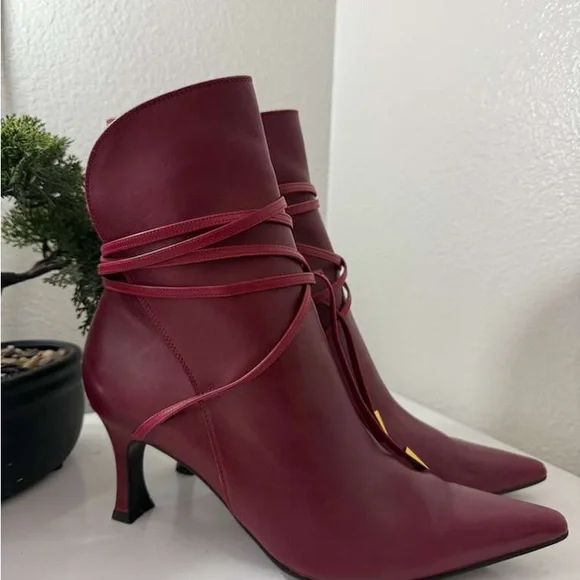 Versace Burgundy Leather Heeled Boots - Picture 2 of 12